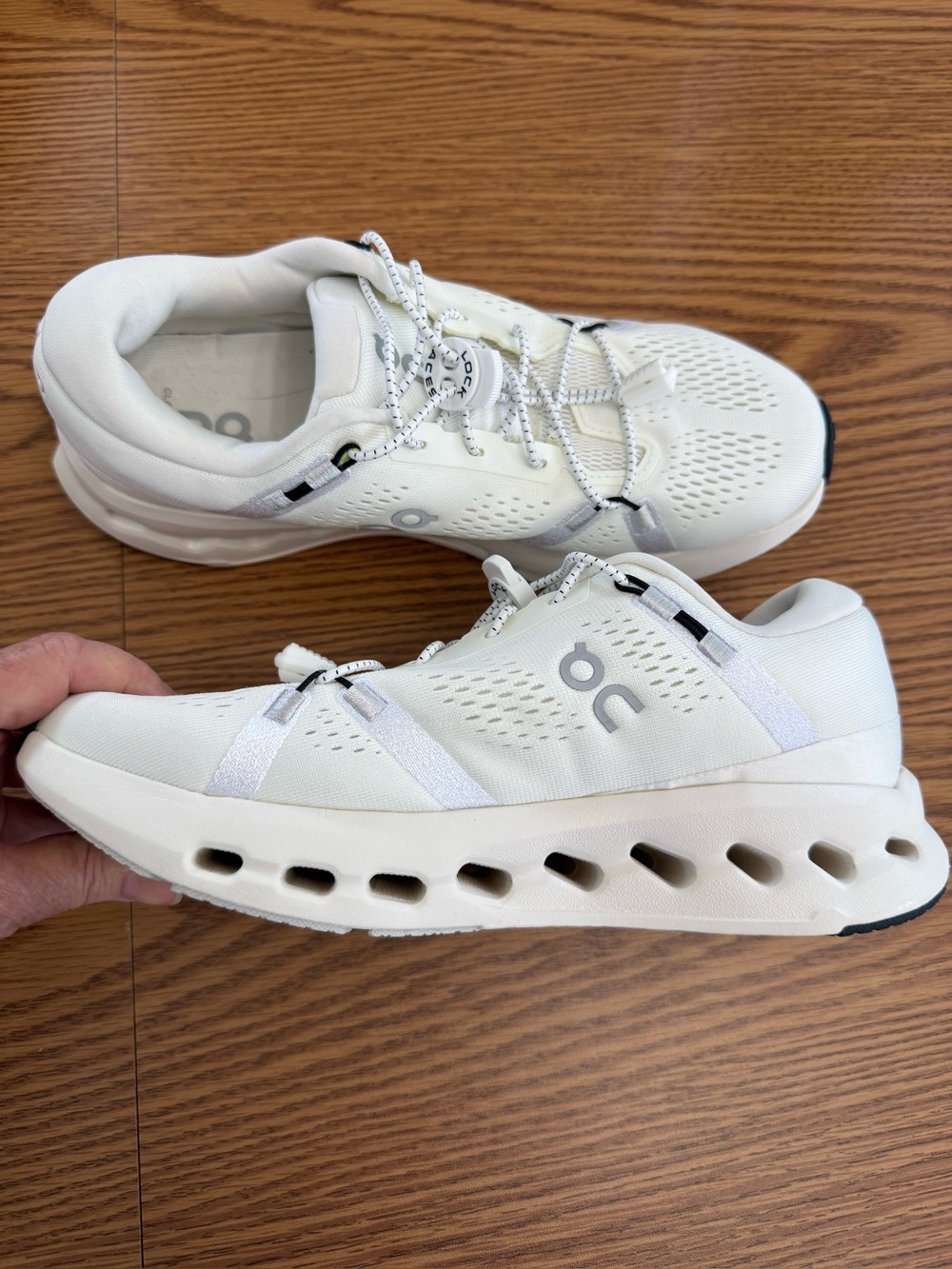 On Cloud Cloudsurfer Womens Running Shoes White Size 9 - Picture 5 of 9